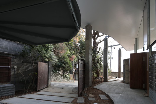 bangun rumah minimalis di daerah tanjakan bisa / koichi torimura / erika nakagawa office 4